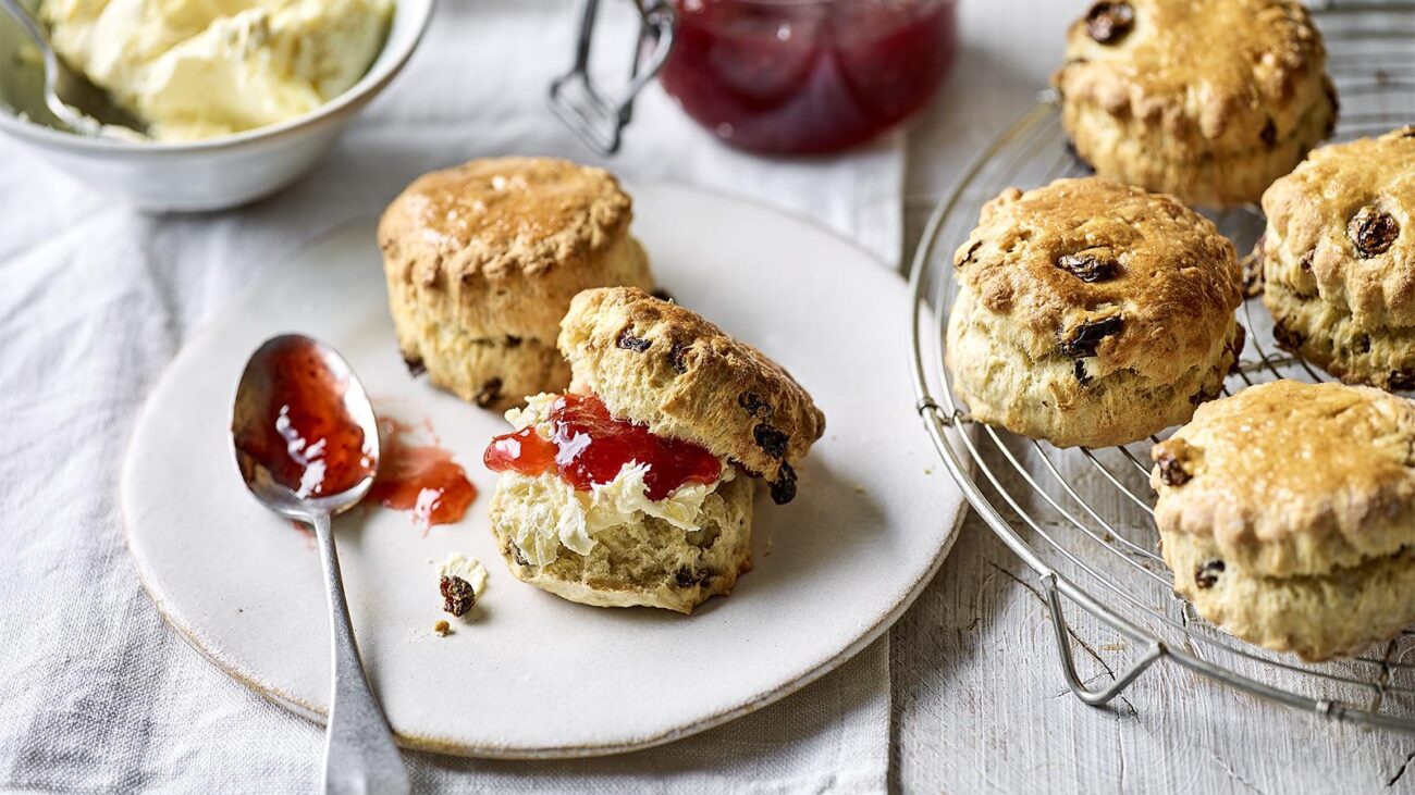 Air Fryer Fruit Scones